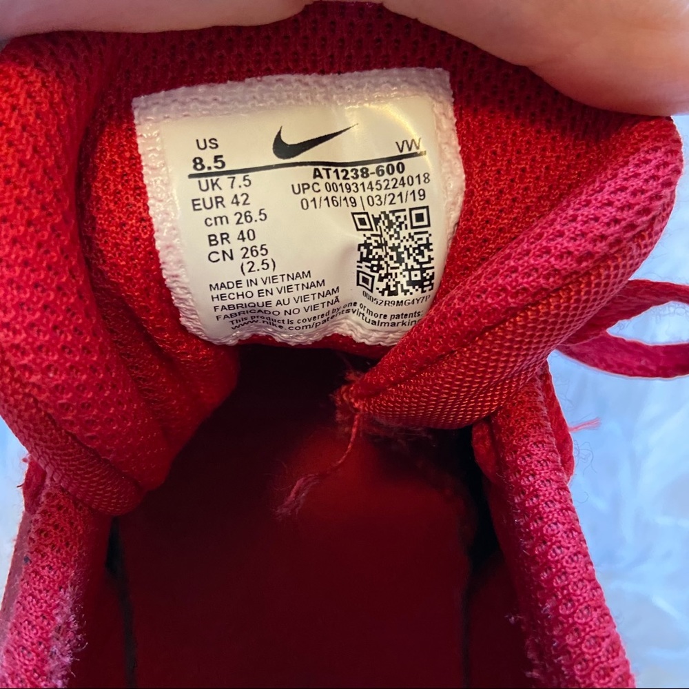 Nike Renew Retaliation TR Sneakers - Picture 7 of 9